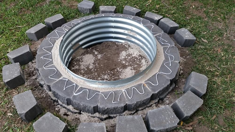 My Fire Pit build project using retaining wall blocks ...
