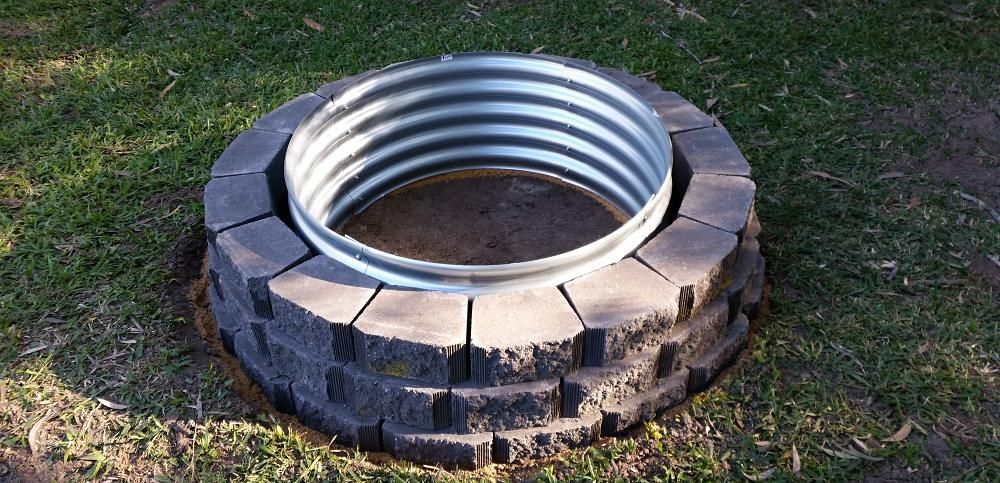 Retaining Wall Blocks Galvanised Rim, What Kind Of Blocks To Use For A Fire Pit